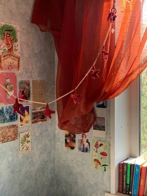 Red And Orange Bedroom, Uni Room, Yellow Room, Cool Room, Pretty Room, Future Apartment, Dreamy Room, Cute House, Dream Apartment