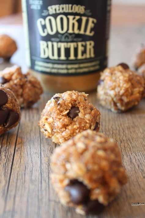 Cookie Butter Energy Balls. No-bake. Cookie Butter Energy Balls, Cookie Butter Protein Balls, Cookie Butter Balls, Speculoos Cookie Butter, Granola Bites, Healthier Treats, Kitchen Tricks, Protein Bars Homemade, Swim Mom