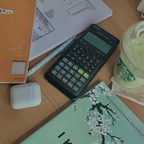 Green Calculator Aesthetic, Green Studying Aesthetic, Green Medical Aesthetic, Green College Aesthetic, Green Stationary Aesthetic, Aesthetic Green Study, School Green Aesthetic, School Aesthetic Green, Study Aesthetic Green