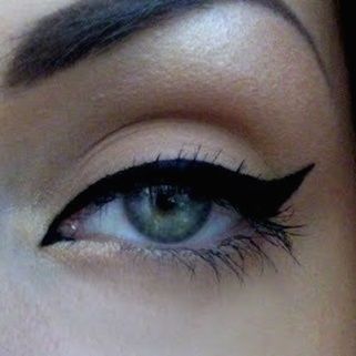 Eyeliner Benefit, Cat Eye Eyeliner, Eye Eyeliner, Perfect Cat Eye, Cat Eyeliner, Cat Eye Makeup, Bohol, Kiss Makeup, Winged Eyeliner