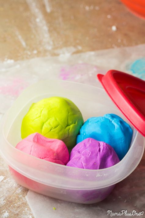 This DIY Play Dough Soap is messy play that gets kids clean! It's homemade play dough made with soap, is tub-safe, and doesn't stain skin. Plus, it has only 3 ingredients you probably already have: sulfate free body wash, cornstarch, and water! Your kids will want bath time, ALL the time! Get your kids clean with this DIY soap recipe, then get your clothes clean with Sulfate-Free All Detergent. [ad] #allEssentials #allSulfateFree Play Dough Soap, Diy Play Dough, Cornstarch And Water, Sulfate Free Body Wash, Diy Playdough, Dough Ideas, Diy Soap Recipe, Playdough Recipe, Soap Recipe