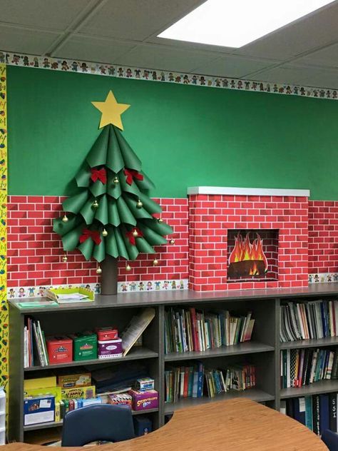 Christmas Decorations Board School, Christmas Decors For Classroom, Chrismast Decoration Ideas, Novogodisnje Dekoracije, Dit Christmas, Diy Christmas Door Decorations, Door Decorations Classroom Christmas, Classroom Christmas Decorations, Diy Christmas Door