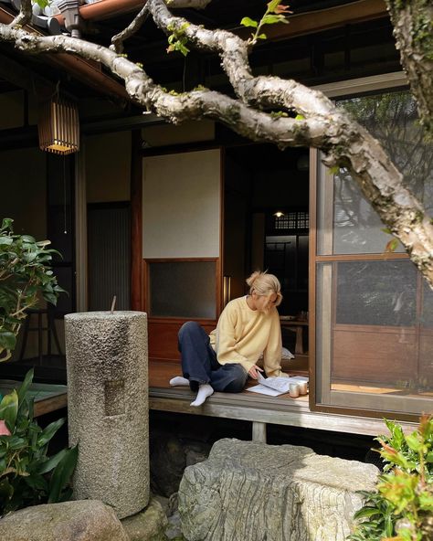 Haven’t stayed at a machiya in Kyoto in awhile, wanted to get a bit of a locals feel on this recent trip 🌿 Life In Japan Aesthetic, Kyoto Photo Ideas, Ine Kyoto, Japan Photo Ideas, Kyoto Japan Aesthetic, Japan Travel Aesthetic, Japan New Year, Photo Ideas Travel, Japan Travel Outfit