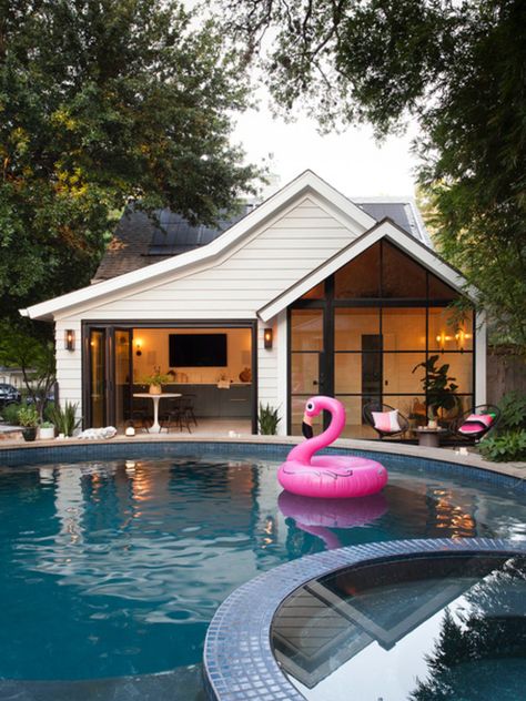 Backyard Pool House, Pool House Cabana, Modern Pool House, Best Modern House Design, Pool Cabana, Modern Pools, Austin Homes, House Extensions, Colonial House