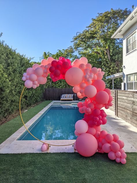 Miami Balloon Garland, Balloon Garland Pool Party, Birthday Balloon Arch Hot Pink, Fuschia Pink Balloon Garland, Hot Pink And Light Pink Balloon Arch, Neon Pool Parties, 16th Birthday Decorations, Balloon Garland Diy, Pool Party Decorations