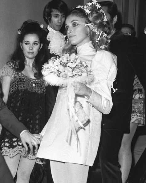 Barbara Parkins, 1960s Wedding, Celebrity Bride, Dress Trims, Roman Polanski, Sharon Tate, Traditional Wedding Dresses, Nontraditional Wedding, Long White Dress