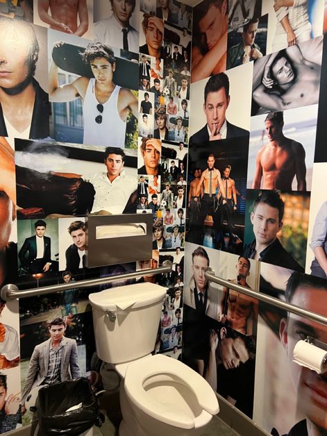 #bathroom #zacefron #channingtatum #wallpaper #funny #posters Channing Tatum Wallpaper, Ben Shapiro, Funny Posters, Channing Tatum, Zac Efron, Amazing Bathrooms, Memes, Funny