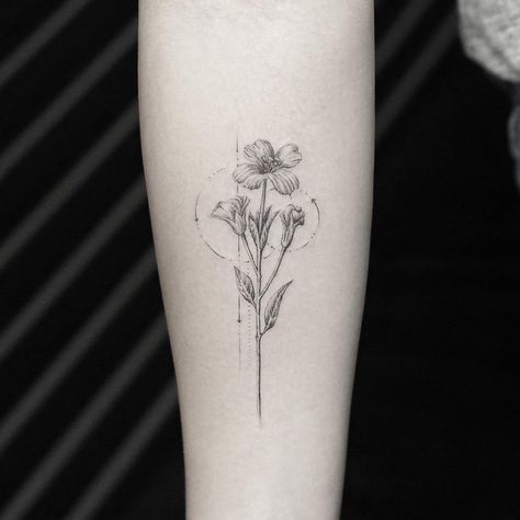 Flower tattoo. Fine line tattoos are little accessories to your skin and Mr. K is a king in the fine line department. Enjoy! Dr Woo Tattoo, Tattoo Ankle, Iris Tattoo, Shape Tattoo, Floral Tattoo Design, Shoulder Tattoos For Women, Pattern Tattoo, Flower Tattoo Designs, Feminine Tattoos