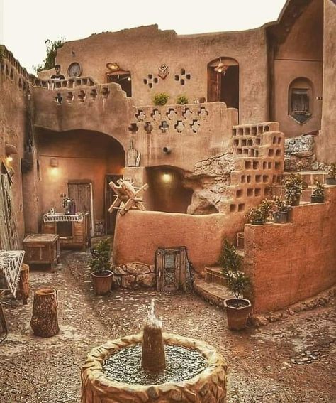 10th Century House In Iran Architecture Antique, Earthship Home, Persian Architecture, Mud House, Adobe House, Cob House, Earth Homes, Natural Building, Organic Architecture