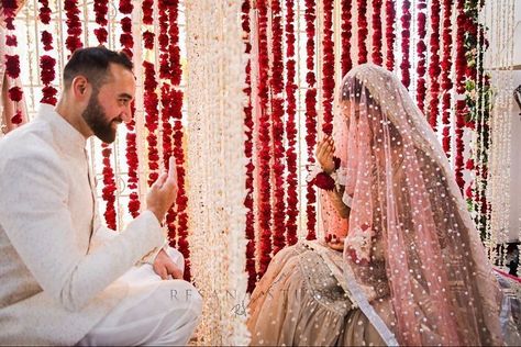 @pakistanistyleguide shared a photo on Instagram: “Loving these pictures from an intimate home wedding by @rfsana🌺🌺 #pakistanistyleguide” • Jun 8, 2020 at 10:25pm UTC Baat Pakki Pictures, Nikkah Family Photos, Nikkah Signing Pics, Nikkah Shoot, Pakistani Wedding Decor, Couple Nikkah Pics, Nikkah Decor, Nikkah Wedding, Wedding Illustration Card