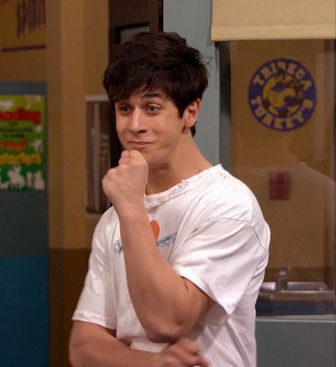 Justin Wizards Of Waverly Place, Wizards Of Waverly Place Justin, Wizard Of Waverly Place, Justin Russo, Wizards Of Waverly, Wizards Of Waverly Place, Waverly Place, Disney Men, Creating Characters