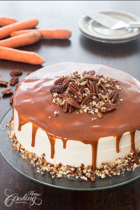 Carrot Cake Salted Caramel, Carrot Caramel Cake, Caramel Carrot Cake Recipe, Box Carrot Cake Recipe, Carrot Cake Decorating Ideas, Carrot Cake With Caramel, Caramel Carrot Cake, Carrot Cake Frosting, Carrot Cake Recipes