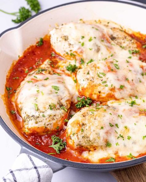 Clean Chicken Parmesan Recipe, Clean Food Crush Chicken Parmesan, Health Chicken Parmesan, Healthier Chicken Parmesan, Clean Food Crush Soup Recipes, Clean Food Crush Chicken Recipes, Whole 30 Chicken Parmesan, Macro Friendly Chicken Parmesan, Light Chicken Parmesan Recipe