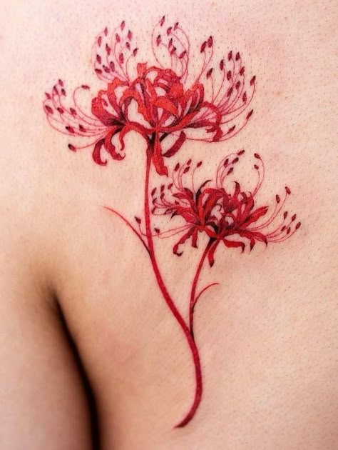 Tatuaje Studio Ghibli, Red Flower Tattoos, Red Spider Lily, Spider Lily, Red Ink Tattoos, Tatuaje A Color, Lily Tattoo, Red Tattoos, Smink Inspiration