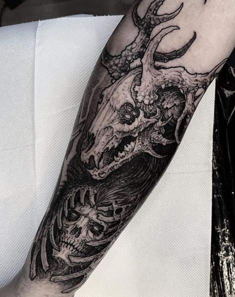 Leshy Tattoo, Dark Tattoo Designs, Eldritch Tattoo, Dark Tattoo Ideas, Cthulhu Tattoo, Dark Mark Tattoos, Gotik Tattoo, Horror Tattoos, Shadow Tattoo