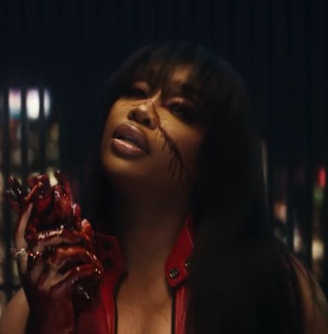 Sza Music Video, Kill Bill Sza, Sza Kill Bill, Sza Music, Sza Singer, Kill Bill, Pink Wallpaper, Music Video, Music Videos