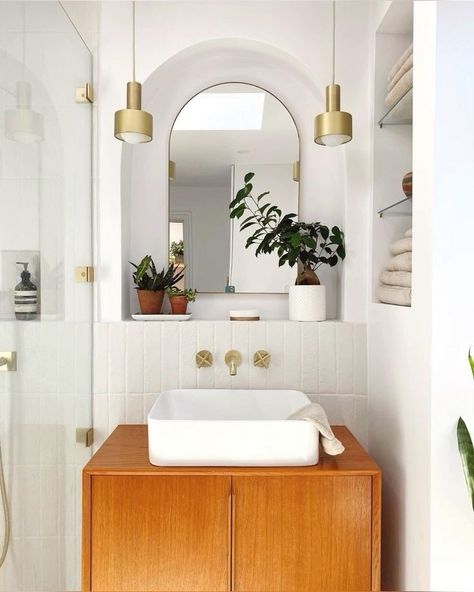 So beautiful 🥰 Alcove Vanity, Archway Diy, Windowless Bathroom, Relaxing Bathroom, Face Mirrors, Ideal Bathrooms, Bathroom Redesign, Bathroom Ceiling, Tile Inspiration