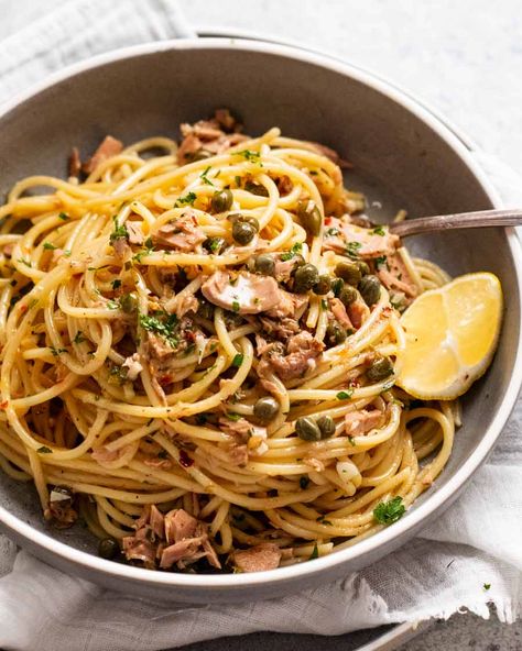 The most amazing canned tuna pasta Flaked Tuna Recipes, Canned Tuna Pasta Recipes, Nagi Recipe Tin Eats, Albacore Tuna Recipes Canned, Pasta With Tuna Recipe, Recipe Tin Eats Recipes, Tinned Fish Recipes, Can Tuna Recipes, Recipes With Canned Tuna