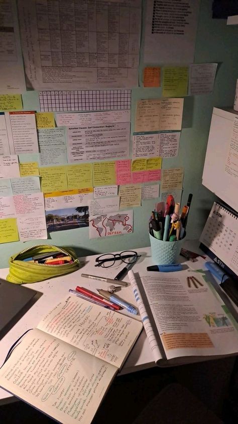 Study Table Inspo Aesthetic, Studying Table Aesthetic, Study Aesthetic Table, Aesthetic Study Tables, Neet Study Table, Study Night Aesthetic, Study Asthetics Photos, Study Board Aesthetic, Aesthetic Study Snap