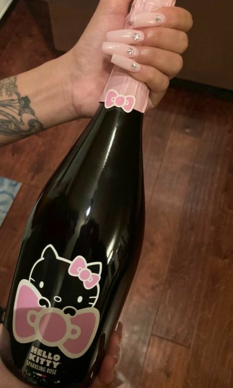 Hello Kitty Alcohol, Hello Kitty Restaurant, Hello Kitty Things, Pink Fridge, Black Hello Kitty, Black Lagoon Anime, Kitty Aesthetic, Hello Kitty Shoes, Charmmy Kitty