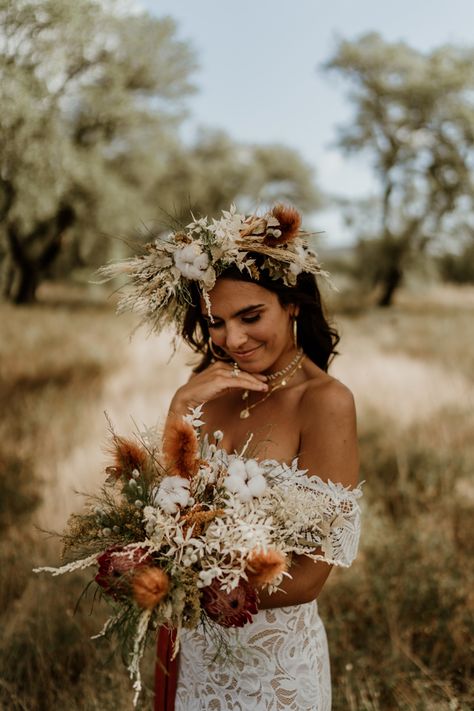 Boho Veil Bohemian Bride Floral Crowns, Dried Floral Crown, Dried Flower Crown Wedding, Lisbon Elopement, Boho Bridal Hairstyles, Bridal Flower Crown Boho, Boho Bride Accessories, Bhldn Gown, Bohemian Flower Crown