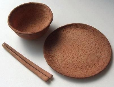 A company in Taiwan makes dinnerware out of wheat, so you can eat your plate. Emergency Rations, Palm Leaf Plates, Leaf Bowls, Leaf Plates, Edible Food, Disposable Plates, Square Plates, Tableware Collection, Food Industry