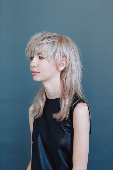 The new layers #refinery29  http://www.refinery29.com/hair-layers-pictures#slide-6  Mullet-Meets-Bowl CutFearless ladies, meet your favorite new haircut. This 'do basically fuses two separate styles. "I thought, What if we do a cut that's kind of a bowl-meets-mullet [on Kelly]?" Sharpton says. He added loads of choppy layers up top, while leaving the lengths more tapered. The result was an updated mullet that skews much more modern than Billy Ray Cyr... Mullet Haircut Woman, Cheveux Oranges, Trendy We Fryzurach, Women Mullet, Girl Mullet, Mullet Haircut, Girl Haircuts, Hairstyle Women, Fluffy Hair