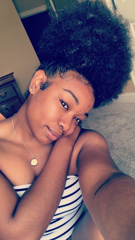 big puff.  fineapple.  pineapple.  curly hair.  curls for the girls.  natural hair.  natural girls.  melanin poppin. 2 Puff Balls Natural Hair, Big Puff Natural Hair, Curly Pineapple, Pineapple Puff Natural Hair, Hair Puff Styles, Natural Puff Hairstyles For Black Women, Curly Puff, High Puff Natural Hair, Ginger Head