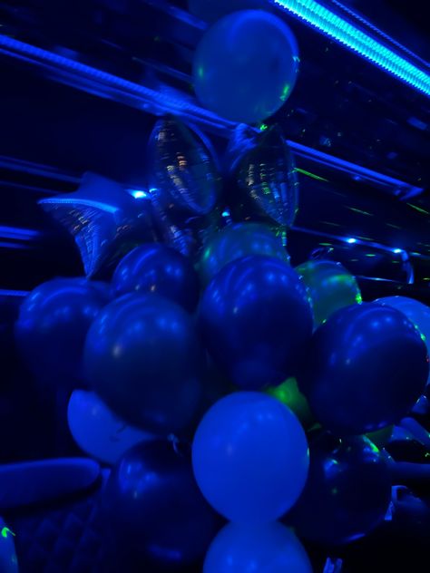 #party #aesthetic Party Bus Aesthetic, Bus Aesthetic, Party Aesthetic, Party Bus, Bachelor Party, Party Decorations