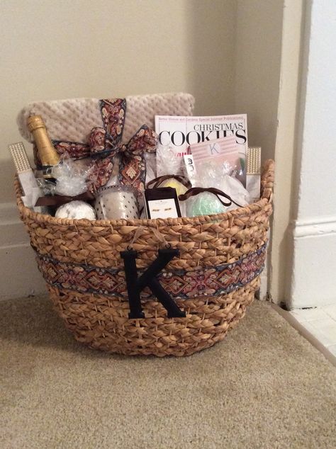 Gift basket for bride Bridal Basket Ideas, Bride Basket Gift Ideas, Gift Basket For Bride, Bride Gift Basket, Bride Basket, Bridal Basket, Basket Gift Ideas, Gift Ideas Wedding, Appreciation Gifts Diy