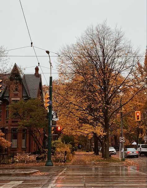 East Coast Fall Aesthetic, Fall Town Aesthetic, Anthro Aesthetic, Autumnal Aesthetic, Autumn City, Fall Outside, Fall Mood, Autumn Magic, Fall Inspo