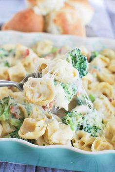 Bacon Tortellini Bake - a cheesy and delicious meal you can make in under 20 minutes! Bacon Tortellini, Fake Ginger, Tortellini Bake, Pasta Rice, Broccoli And Cheese, Tortellini, Main Dish Recipes, I Love Food, Casserole Recipes