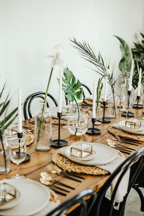 Greenery Wedding Tropical Wedding Theme, Tropical Wedding Inspiration, Tafel Decor, Costa Rica Wedding, Deco Nature, Beach Wedding Inspiration, Mountain Bride, Botanical Wedding, Mexico Wedding