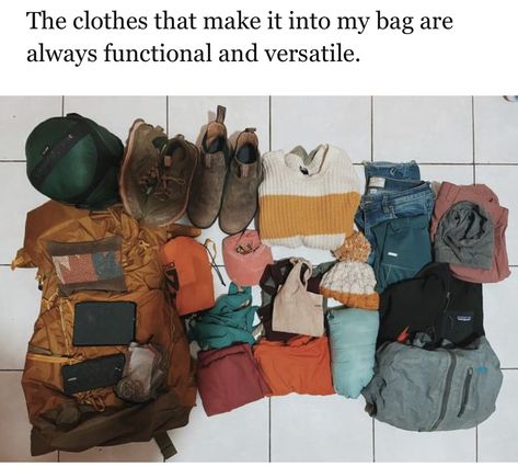 Minimalist Backpack Essentials, One Bag Travel Women Packing List, Backpack List, Bali Backpacking, Solo Backpacking, Minimal Backpack, Solo Trips, Solo Camping, Traveling Alone