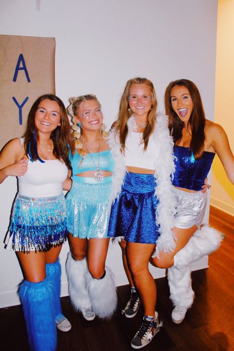 Winter Wonderland Spirit Week Outfit, Sorority Halloween Costumes, Sorority Halloween, Preppy Halloween Costume, Spirit Outfits, Abba Aesthetic, School Spirit Outfit, Cutesy Halloween, Cute Halloween Outfits