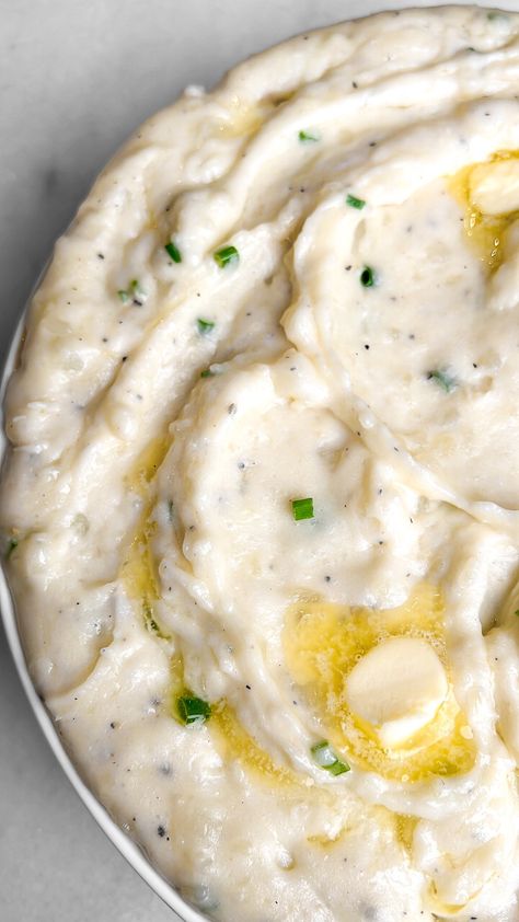 Cheesy Boursin Mashed Potatoes - Bad Batch Baking Whipped Mashed Potatoes, Boursin Mashed Potatoes, Classic Mashed Potatoes, Batch Baking, Whipped Potatoes, Best Mashed Potatoes, Parmesan Cream Sauce, Cheesy Mashed Potatoes, Cheese Bake