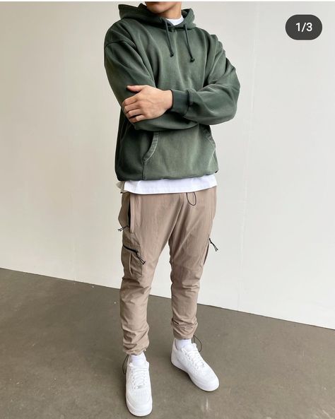 Mens Comfortable Casual Outfits, Athleisure Outfits Winter Men, Mens Clothing Styles Athleisure, Nice Clothes Men, Mens Minimalist Fashion Streetwear, Men's Athletic Fashion, Athleisure Men Outfit, Fall Mens Outfits Casual, Mens Fashion Sporty