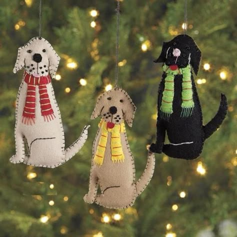 Excellent Christmas Gifts that Make Beautiful Winter Holiday Decorations Felt Dog Ornament, Come In, Animal Themes, Felt Dog, Baby Mobil, Winter Holiday Decorations, Felt Christmas Decorations, Felt Dogs, Felt Decorations