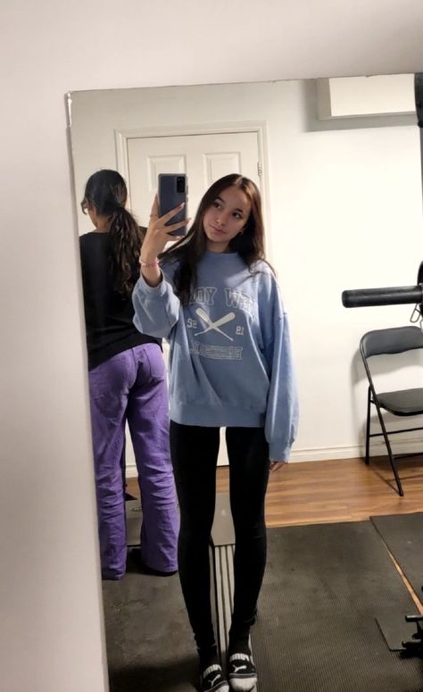 Purple Crewneck Outfit, Crewneck Outfit, Purple Crewneck, Gap, Outfit Ideas, Mirror Selfie, Leggings, Crew Neck, Mirror