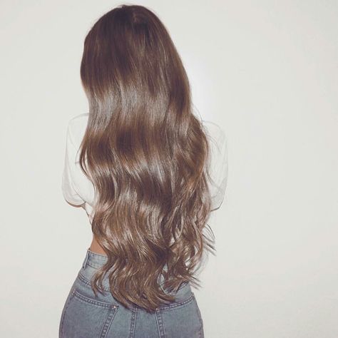 Long, light brown hair Growth Spell, Golden Brown Hair, Hair Color Light Brown, Long Brown Hair, Brown Blonde Hair, Ombre Hair Color, Long Wavy Hair, Dark Brown Hair, Light Brown Hair