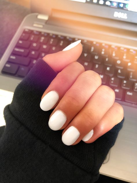 Natural Nails White, Tiny Canvas, French Tip Acrylic Nails, Nails White, Canvas Ideas, White Painting, White Nails, Natural Nails, Acrylic Nails