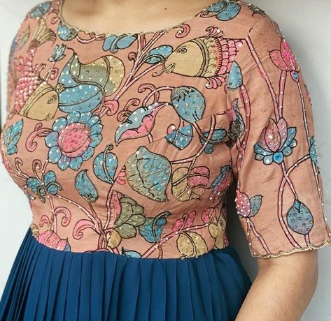 Pen Kalamkari Frocks For Women, Pen Kalamkari Long Frocks, Pen Kalamkari Dresses Anarkali, Pen Kalamkari Dresses, Ladies Frock Design, Kalamkari Dress, Blue Blouse Designs, Kalamkari Dresses, Kalamkari Designs