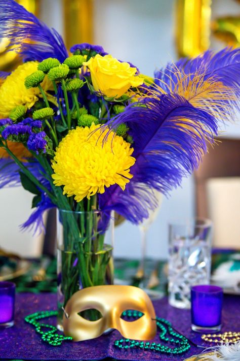 The Best Mardi Gras Dinner Ideas in 2022 Mardi Gras Design, Mardi Gras Dinner Ideas, Mardi Gras Wedding Theme, Mardi Gras Dinner, Mardi Gras Desserts, Pastor Anniversary, Mardi Gras Party Decorations, Mardi Gras Decor, Mardi Gras Wedding