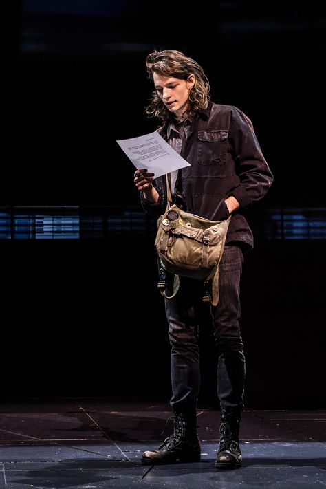 if there is ever a day where i dont repin mike faists beautiful hair.....assume i am dead Dear Evan Hansen Musical, Dear Even Hansen, Connor Murphy, Mike Faist, Ben Platt, Theatre Geek, Evan Hansen, Musical Plays, Theatre Nerds