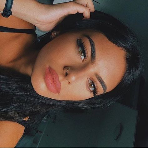 FINSTA (@nushrikauzumaki) • Instagram photos and videos Nose Piercing Inspiration, Makeup Baddie, Nose Piercing Ring, Cute Nose Piercings, Face Piercings, Cute Piercings, Beauty Make-up, Nose Jewelry, Septum Piercing