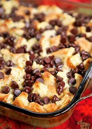 Croissant Breakfast Bake, Breakfast Egg Casserole Recipes, Easy Breakfast Casserole Recipes, Best Breakfast Casserole, Baked Breakfast Recipes, Croissant Breakfast, Breakfast And Brunch, Breakfast Casserole Easy, Chocolate Croissant