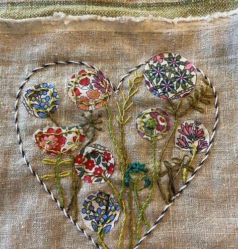 Embellished Quilts, Lisa Mattock, Shabby Chic Embroidery, Embroidery Journal, Slow Sewing, Liberty Quilt, Doodle Books, Scrap Fabric Crafts, Abstract Embroidery