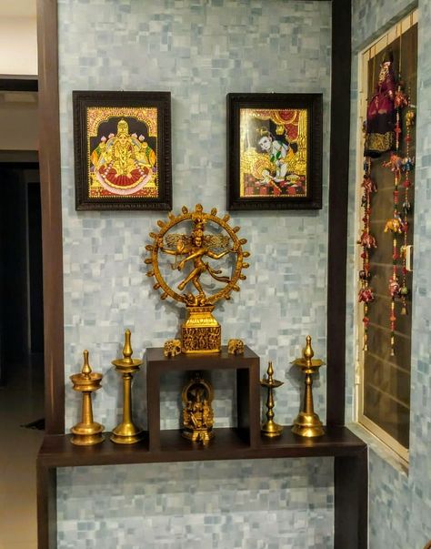 Hindu Prayer Room Ideas, Mandir Ideas, Spiritual Room Decor, Puja Ghar, Corner Decoration, Vintage Brass Decor, Indian Room Decor, Diwali Decorations At Home, India Home Decor