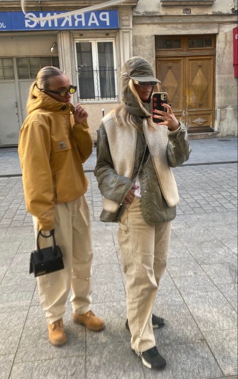 Carhartt Outfit Woman, Carhartt Street Style, Timberlands Outfit, Timberland Outfits, Outfit Autumn, Shoes 2023, Cold Outfits, Aesthetic Fall, Autumn Style