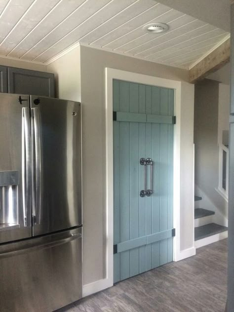 Pantry door paint color: Duck Egg Blue by Annie Sloan source Design Seed, Sage Kitchen, Kitchen Organization Ideas, Cabinets Ideas, Pantry Doors, Hal Decor, Pantry Door, Blue Door, Interior Barn Doors